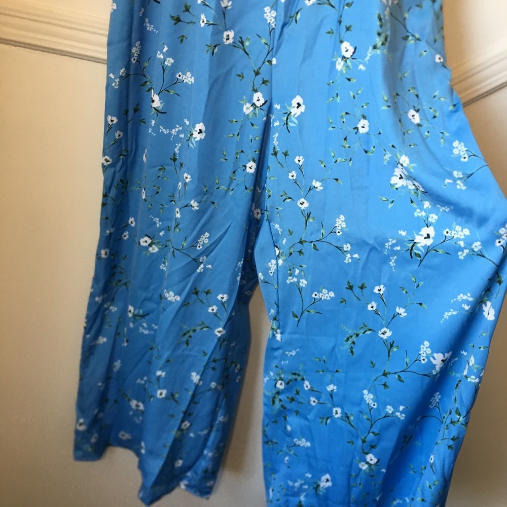 NWT Show Me Your Mumu Floral Gemini Blue Floral Jumpsuit - Picture 7 of 10